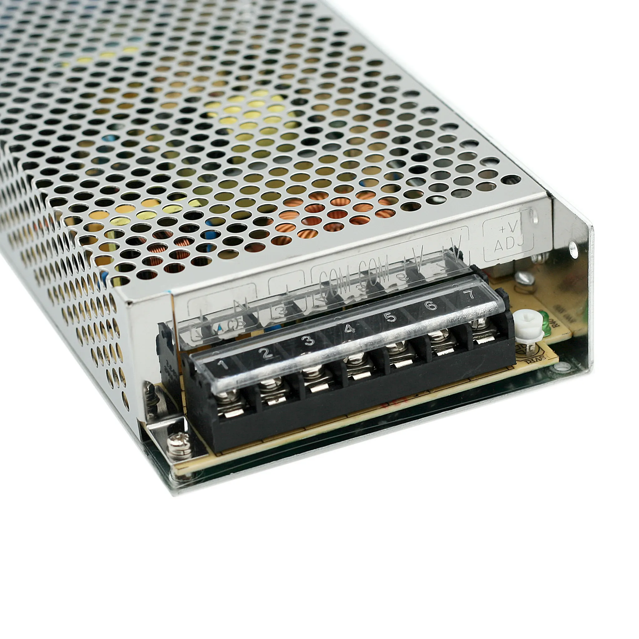 Источник питания INNOCONT. Вход: 220VAC, 1.2А, выход: 100W, 24VDC, 4.5A, -10 +50С, IP20,типы защиты: КЗ, перегрузка, перенапряжение SB-P-100-24